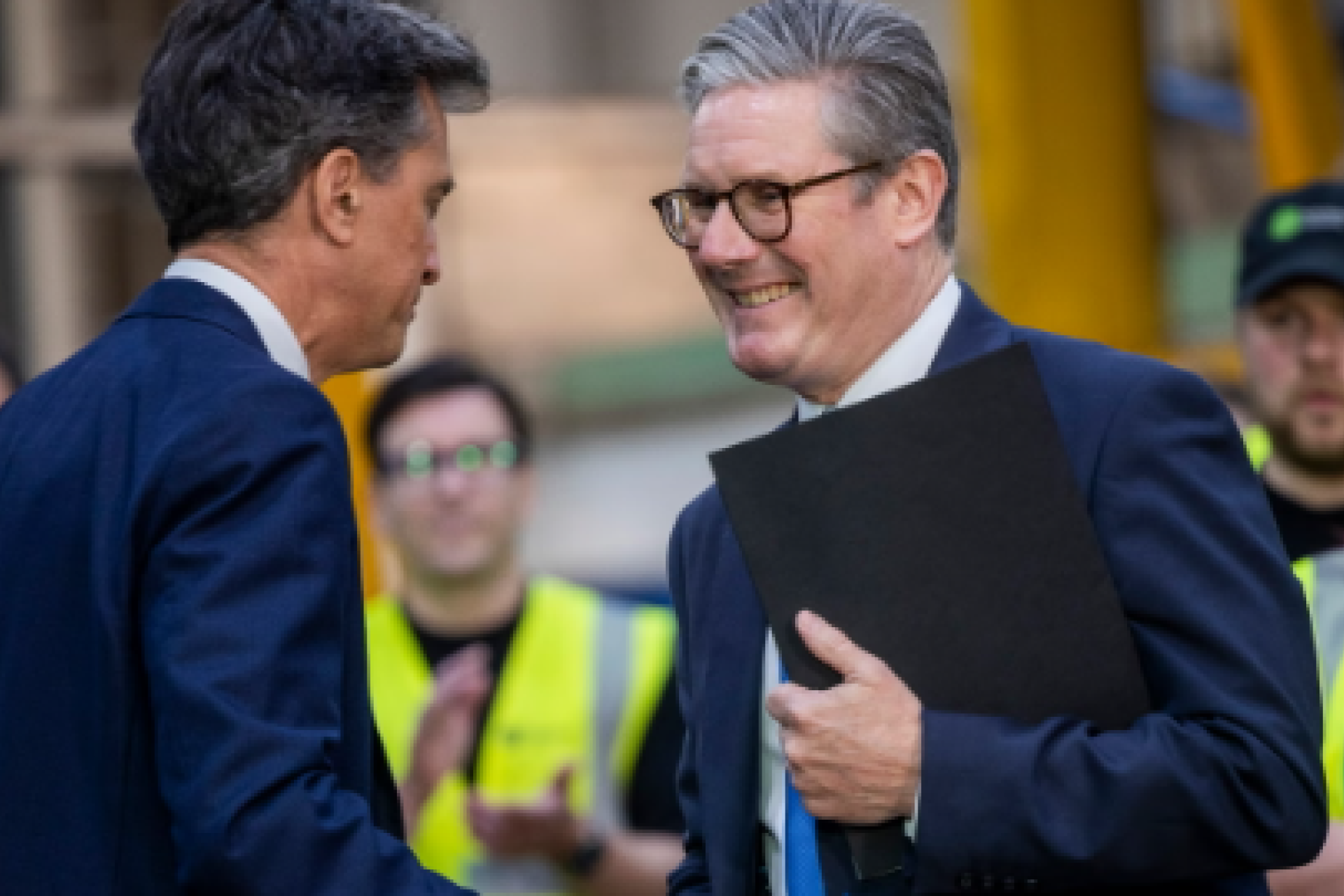 Keir Starmer shaking hands with Ed Miliband